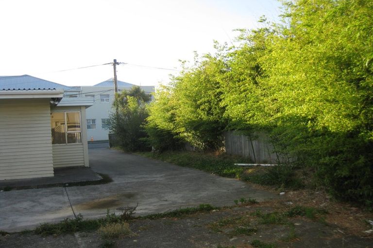 Photo of property in 24 Stone Street, Miramar, Wellington, 6022