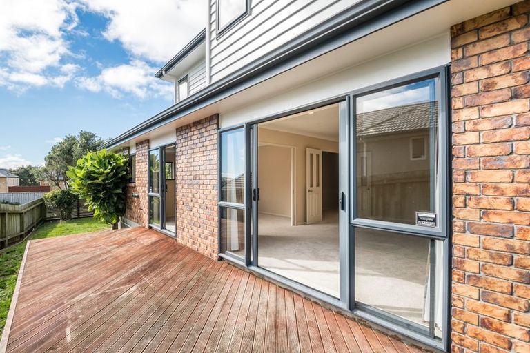 Photo of property in 68 Erlestoke Crescent, Churton Park, Wellington, 6037