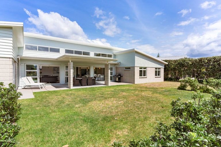 Photo of property in 1 Kennedy Park Drive, Pauanui, Hikuai, 3579