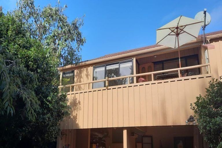 Photo of property in 99a Lake Road, Belmont, Auckland, 0622