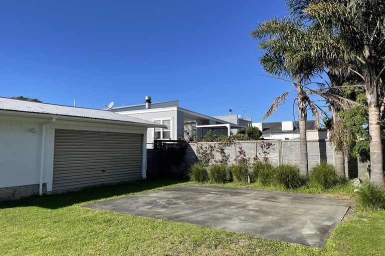 Photo of property in 19 Alamar Crescent, Mangawhai Heads, Mangawhai, 0505