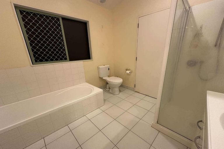 Photo of property in 2c Glen Road, Ranui, Auckland, 0612