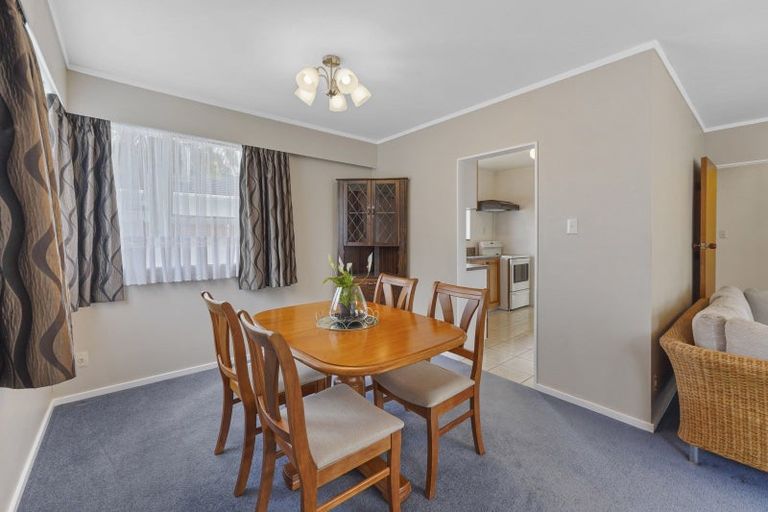 Photo of property in 23 Montana Road, Totara Park, Upper Hutt, 5018