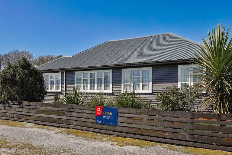 Photo of property in 25 Cobden Street, Westport, 7825