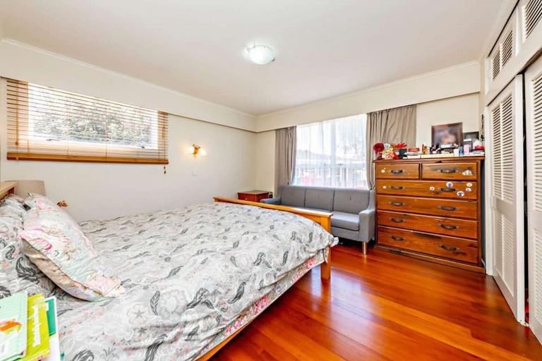 Photo of property in 65 Cardiff Road, Pakuranga, Auckland, 2010