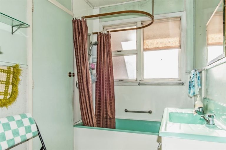 Photo of property in 9 Frankleigh Street, Somerfield, Christchurch, 8024