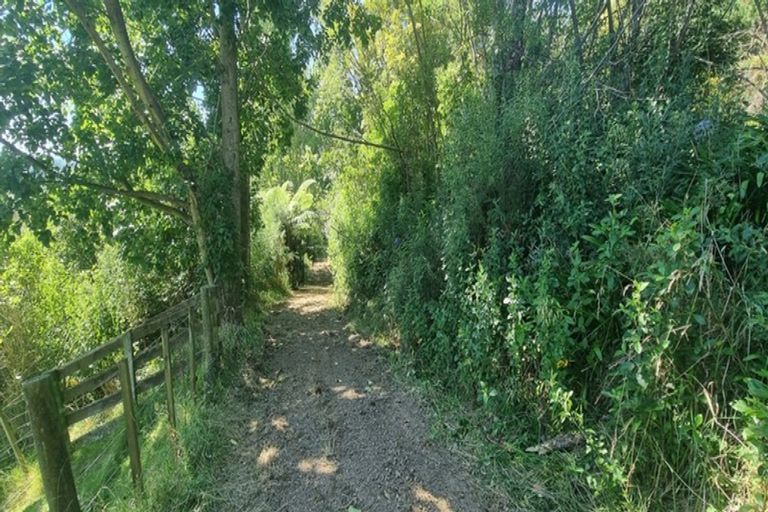 Photo of property in 143 Wallace Loop Road, Koputaroa, Shannon, 5571