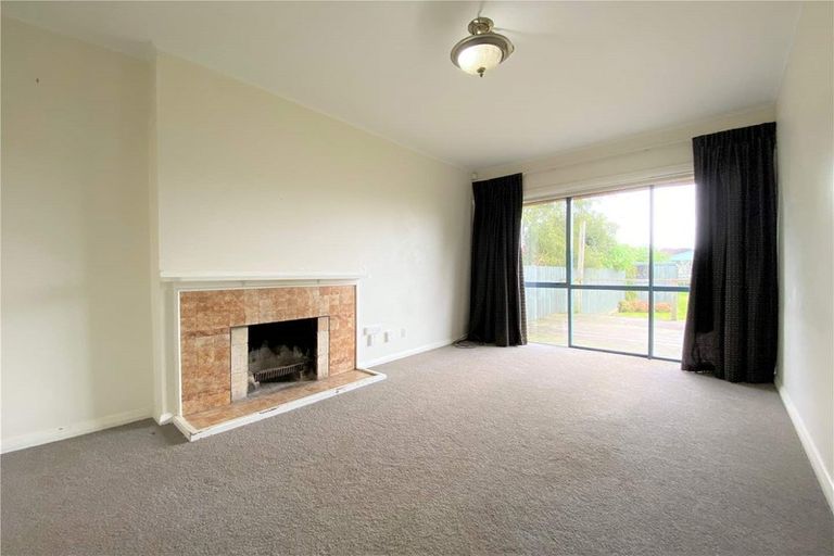 Photo of property in 24 Highbury Street, Avondale, Auckland, 1026