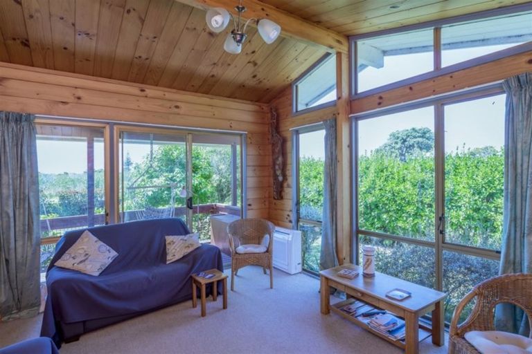 Photo of property in 41 Rangiuru Road, Otaki Beach, Otaki, 5512
