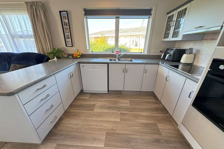 Photo of property in 75 Taumaihi Street, Bulls, 4818
