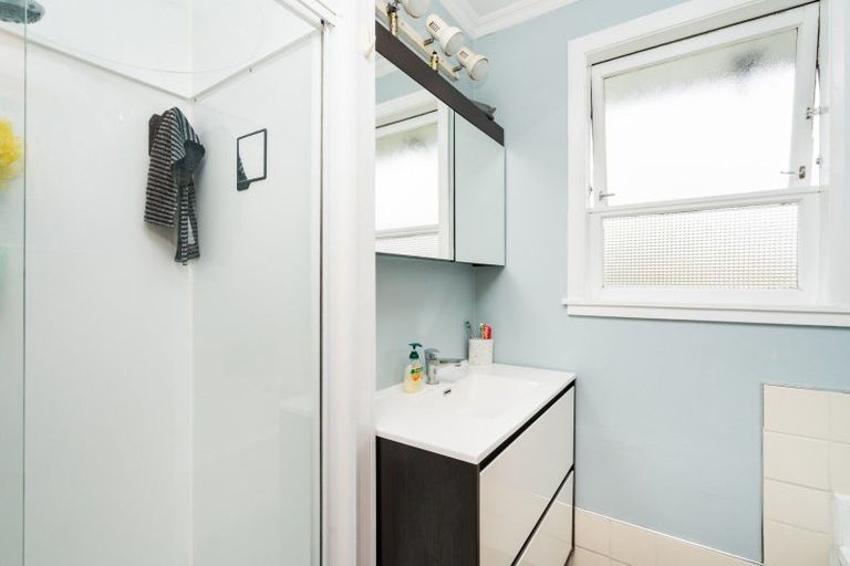 Photo of property in 87 Sutherland Crescent, Westbrook, Palmerston North, 4412