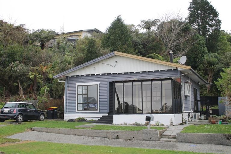 Photo of property in 3 Sturge Street, Cobden, Greymouth, 7802
