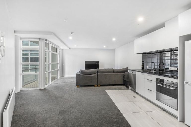 Photo of property in Pinnacle Apartments, E404/160 Victoria Street, Te Aro, Wellington, 6011