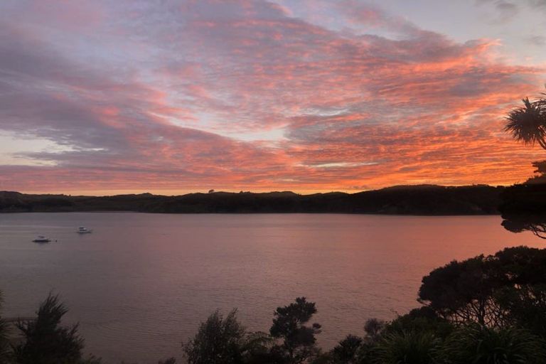 Photo of property in 37 Bay View Road, Raglan, 3225