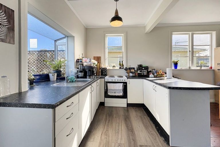 Photo of property in 97 Niblett Street, Whanganui, 4500