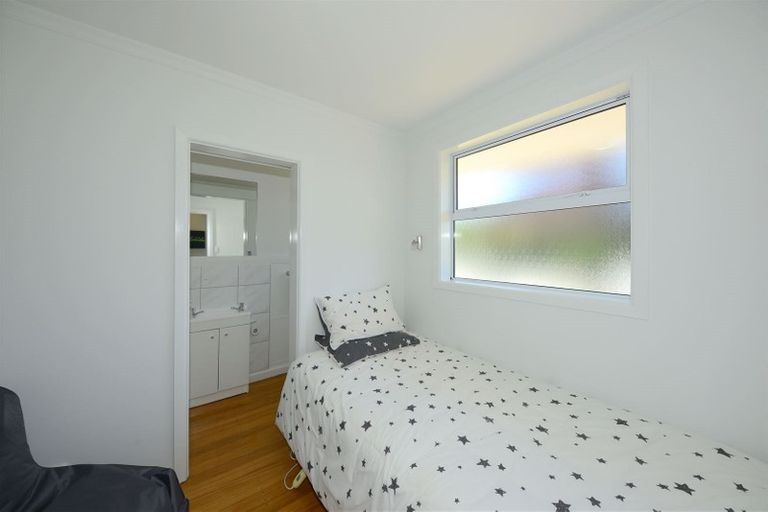 Photo of property in 1 Yardley Street, Avonhead, Christchurch, 8042