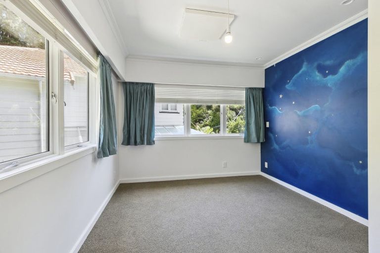 Photo of property in 11 Easdale Street, Kelburn, Wellington, 6012
