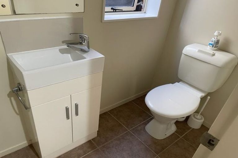 Photo of property in 28 Maypark Crescent, Flat Bush, Auckland, 2016