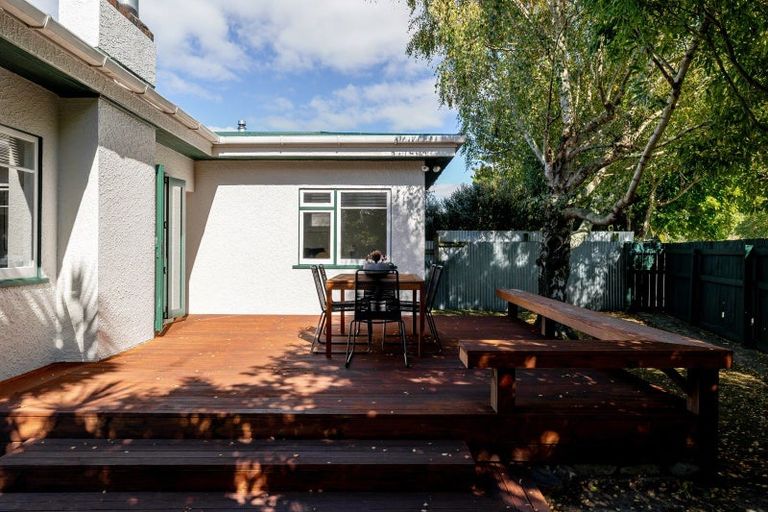 Photo of property in 14 Napier Road, Terrace End, Palmerston North, 4410