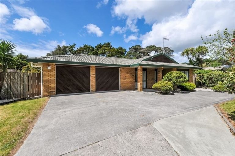 Photo of property in 5 Obelin Close, Albany, Auckland, 0632