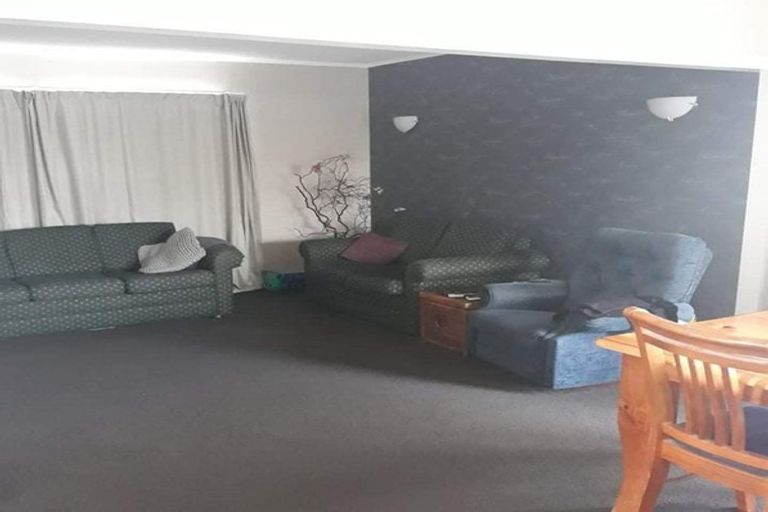Photo of property in 22 Kettle Avenue, Awapuni, Palmerston North, 4412