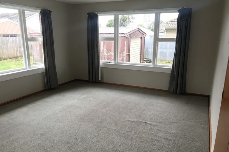 Photo of property in 4 Marshwood Place, Sockburn, Christchurch, 8042