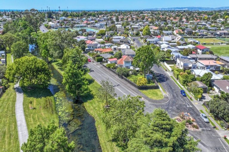 Photo of property in 1 Douglas Mclean Avenue, Marewa, Napier, 4110