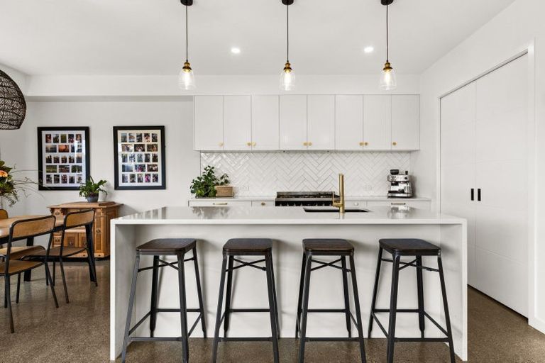 Photo of property in 19 Grooby Place, Havelock North, 4130