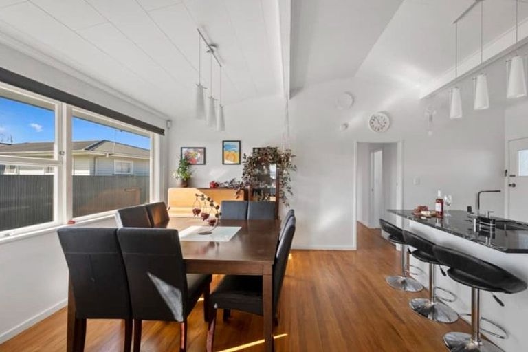 Photo of property in 10 Woodhouse Place, Pirimai, Napier, 4112