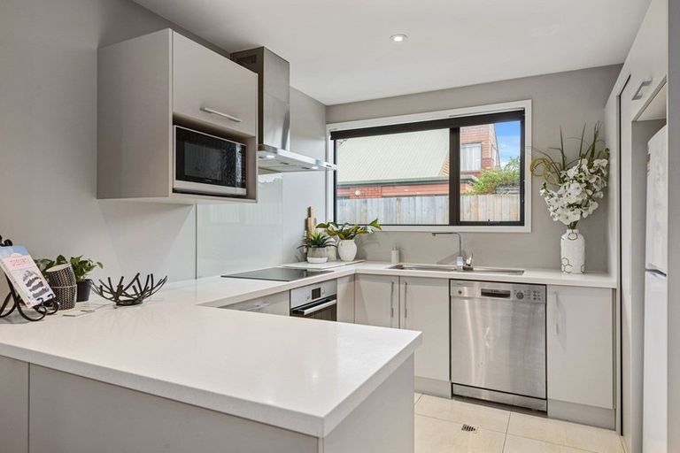 Photo of property in 4/16 Grants Road, Papanui, Christchurch, 8053