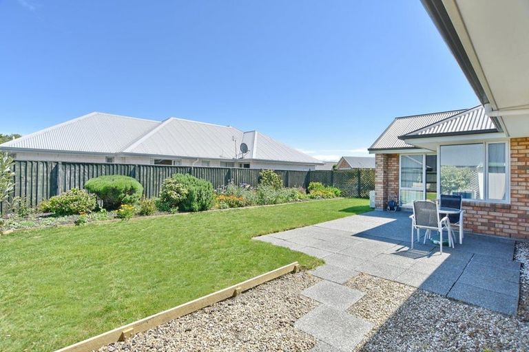 Photo of property in 15 Sycamore Close, Rangiora, 7400