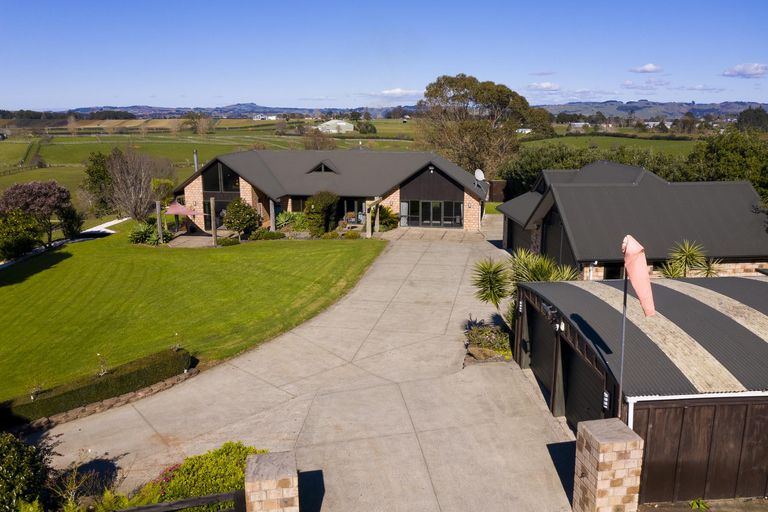 Photo of property in 56 Nandina Lane, Pukekohe, 2120