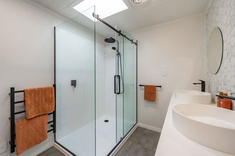 Photo of property in 41 Lincoln Avenue, Epuni, Lower Hutt, 5011