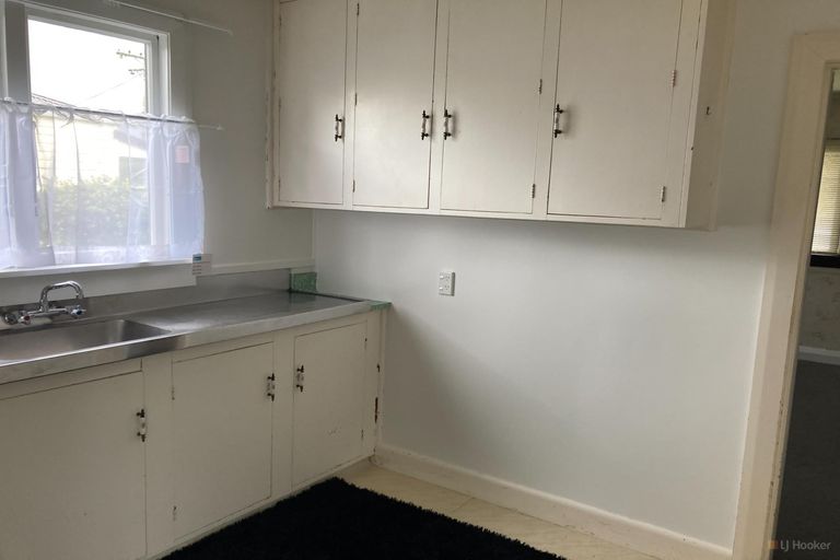 Photo of property in 17 Edward Street, Waimate, 7924