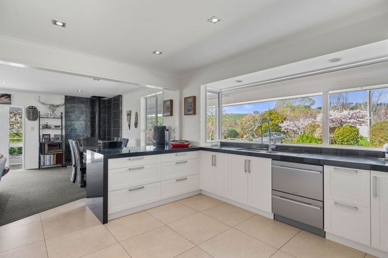 Photo of property in 2 Lees Pakaraka Road, Te Ore Ore, Masterton, 5886