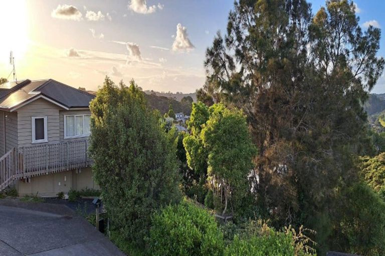 Photo of property in 3 Viridian Lane, Greenhithe, Auckland, 0632