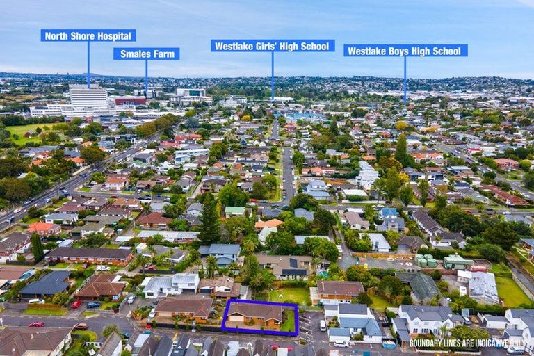 Photo of property in 2/22 Woodbridge Lane, Milford, Auckland, 0620