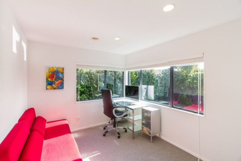 Photo of property in 46 The Masthead, Whitby, Porirua, 5024