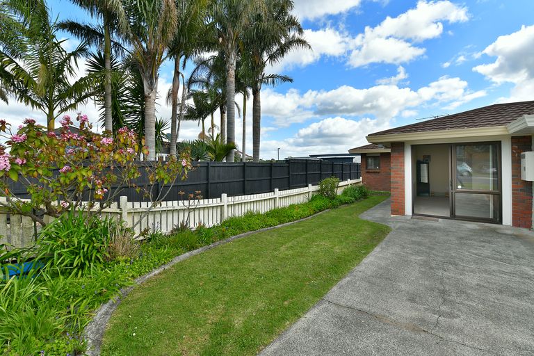 Photo of property in 178b Centreway Road, Orewa, 0931