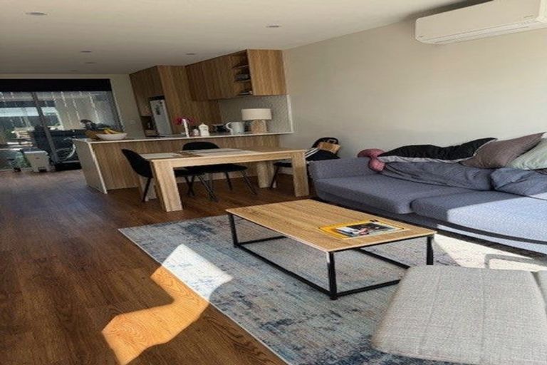 Photo of property in 10/25 Tranent Road, Mangere, Auckland, 2022