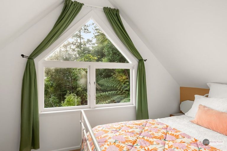 Photo of property in 166 Seddon Street, Naenae, Lower Hutt, 5011