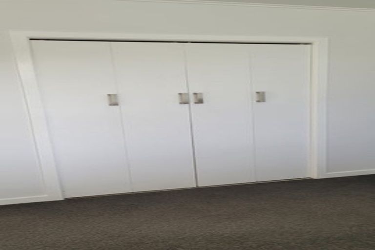 Photo of property in 76b Eliot Street, New Plymouth, 4310