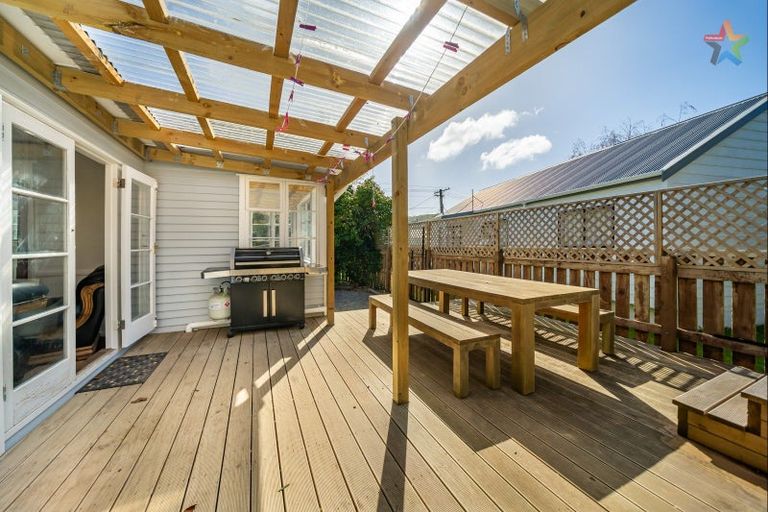 Photo of property in 1/1250 High Street, Taita, Lower Hutt, 5011