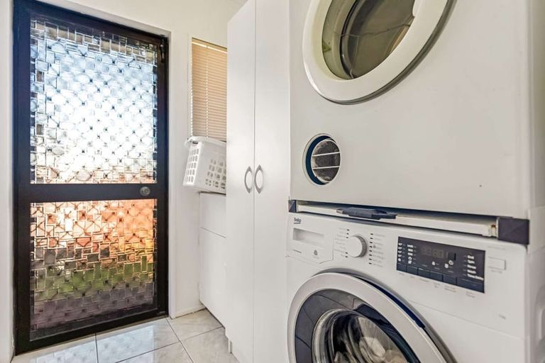 Photo of property in 10 Kentucky Crescent, Nawton, Hamilton, 3200