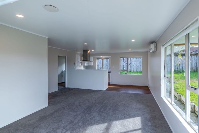 Photo of property in 100e Parrs Cross Road, Henderson, Auckland, 0612