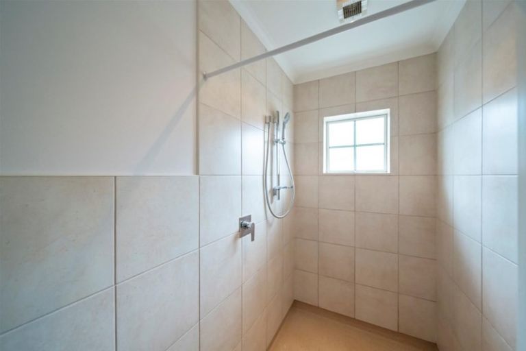 Photo of property in 7 Edna Wills Place, Hawera, 4610