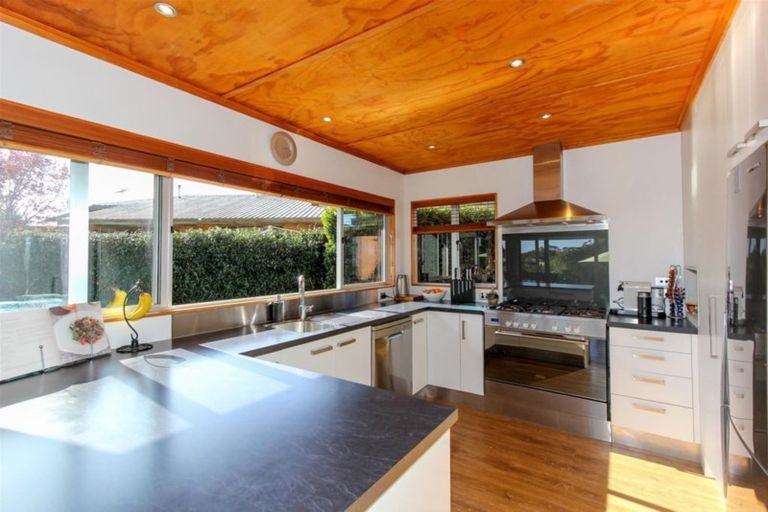 Photo of property in 157c Heta Road, Highlands Park, New Plymouth, 4312