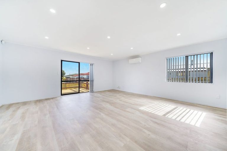 Photo of property in 1/24 Templeton Place, Clendon Park, Auckland, 2103