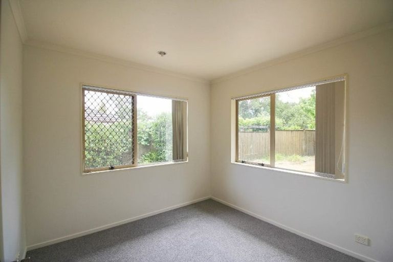 Photo of property in 6 Blackwood Drive, Wattle Downs, Auckland, 2103
