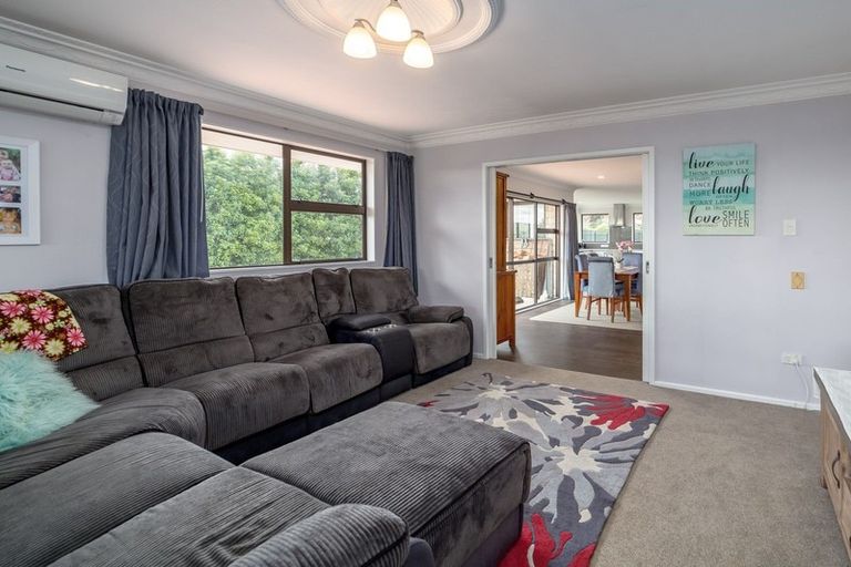 Photo of property in 1 Tudor Road, Pahiatua, 4910